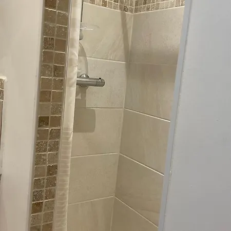 Renove Au Bord De La Sarthe, Calme Et Parking Prive - Fr-1-410-460 *